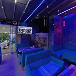 فندق Yade Luxe 2*