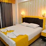 Yade Luxe فندق إتْشميلير