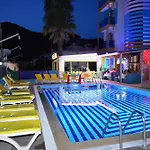 Yade Luxe فندق إتْشميلير