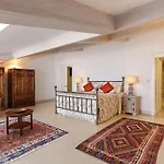 Yade Luxe 2*