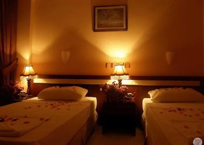 Ξενοδοχείο Yade Luxe 2*