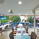 Otel Yade Luxe 2*