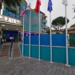 Hotel Yade Luxe İçmeler