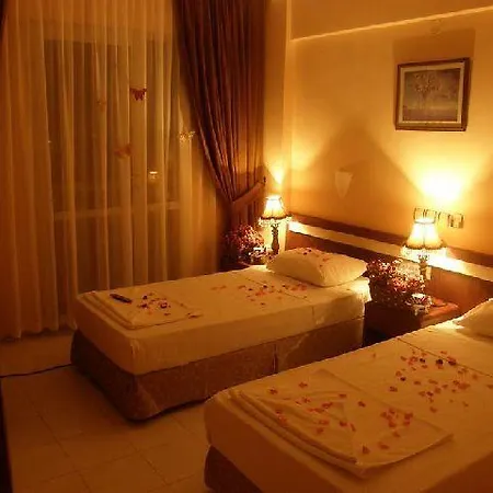 Yade Luxe Hotel İçmeler