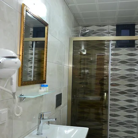 Yade Luxe فندق 2*